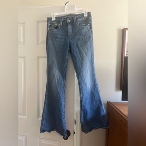 American Eagle Next level stretch flare jeans size 6 women’s